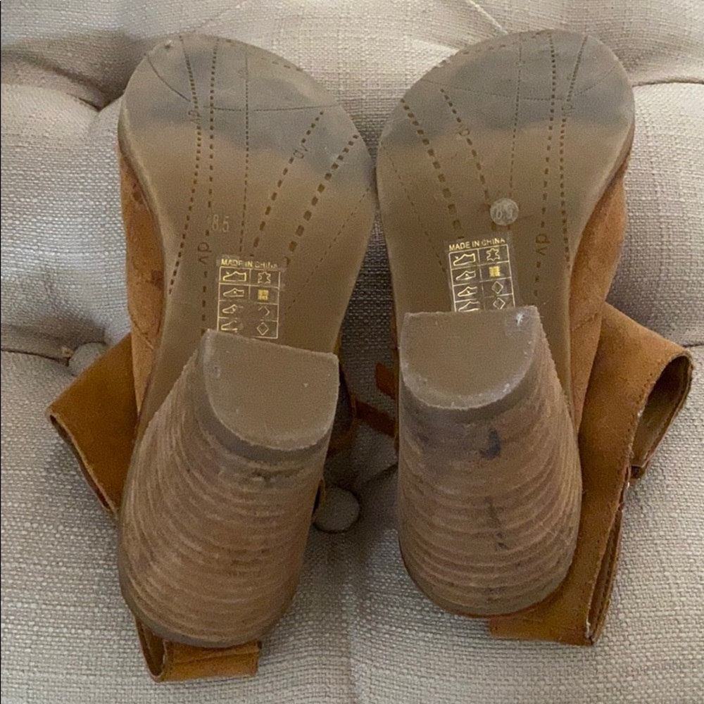 DV Dolce Vita Jentry Bootie - Picture 4 of 6